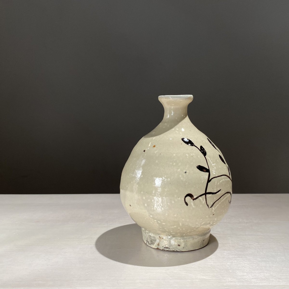 岡本作礼作　唐津焼　粉引　茶碗　共箱　略歴付　茶道具 岡本作礼作 唐津焼 粉引 茶碗 共箱 略歴付 茶道具 - メルカリ