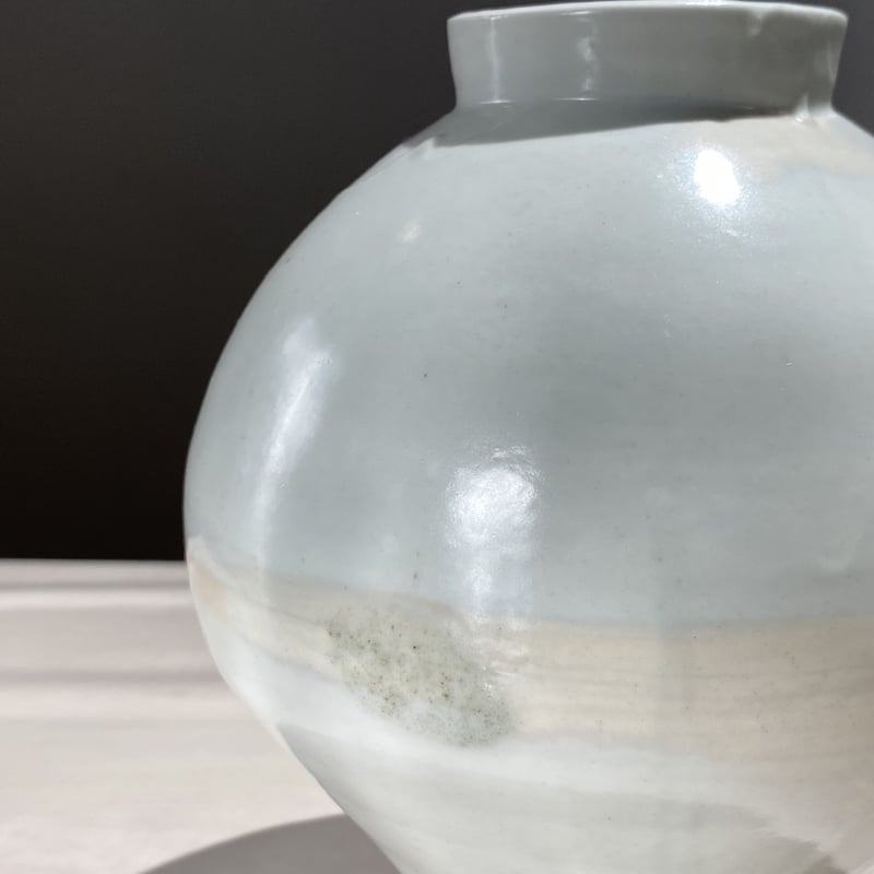 20 白磁壺 伊藤明美 | ryoisseki-online by うつわや涼一石 20 白磁壺 伊藤明美 | ryoisseki-online by うつわや涼一石