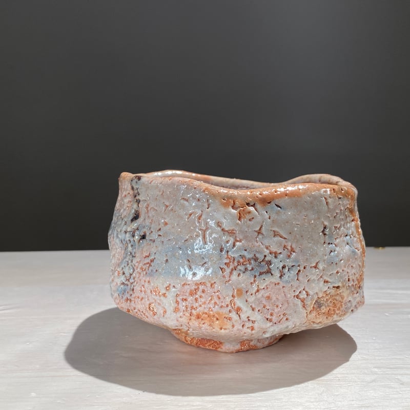 2504-1 志野茶盌 關 共歩 | ryoisseki-online by うつわや涼一石