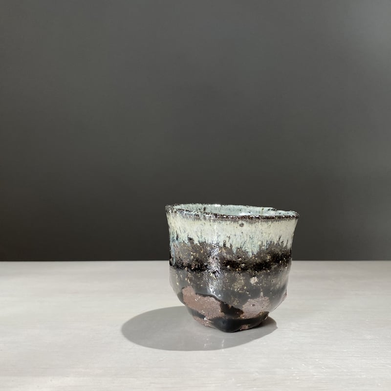 2205-4 朝鮮唐津ぐい呑 中川恭平 | ryoisseki-online by うつわ