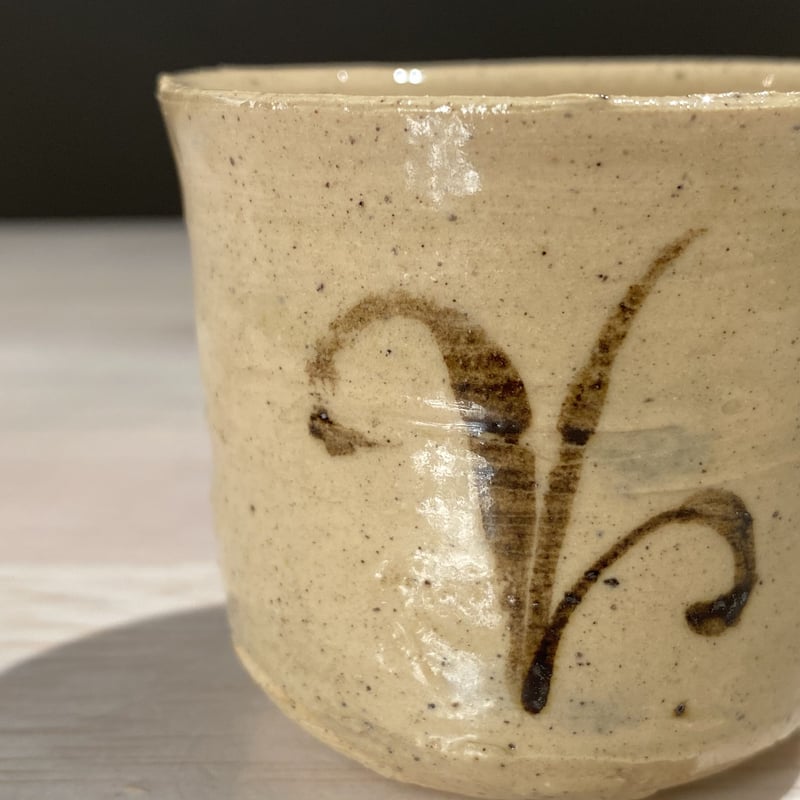 瀬戸唐津 ぐい呑み アンティーク 江戸時代前期古唐津 小山路 ぐいのみ