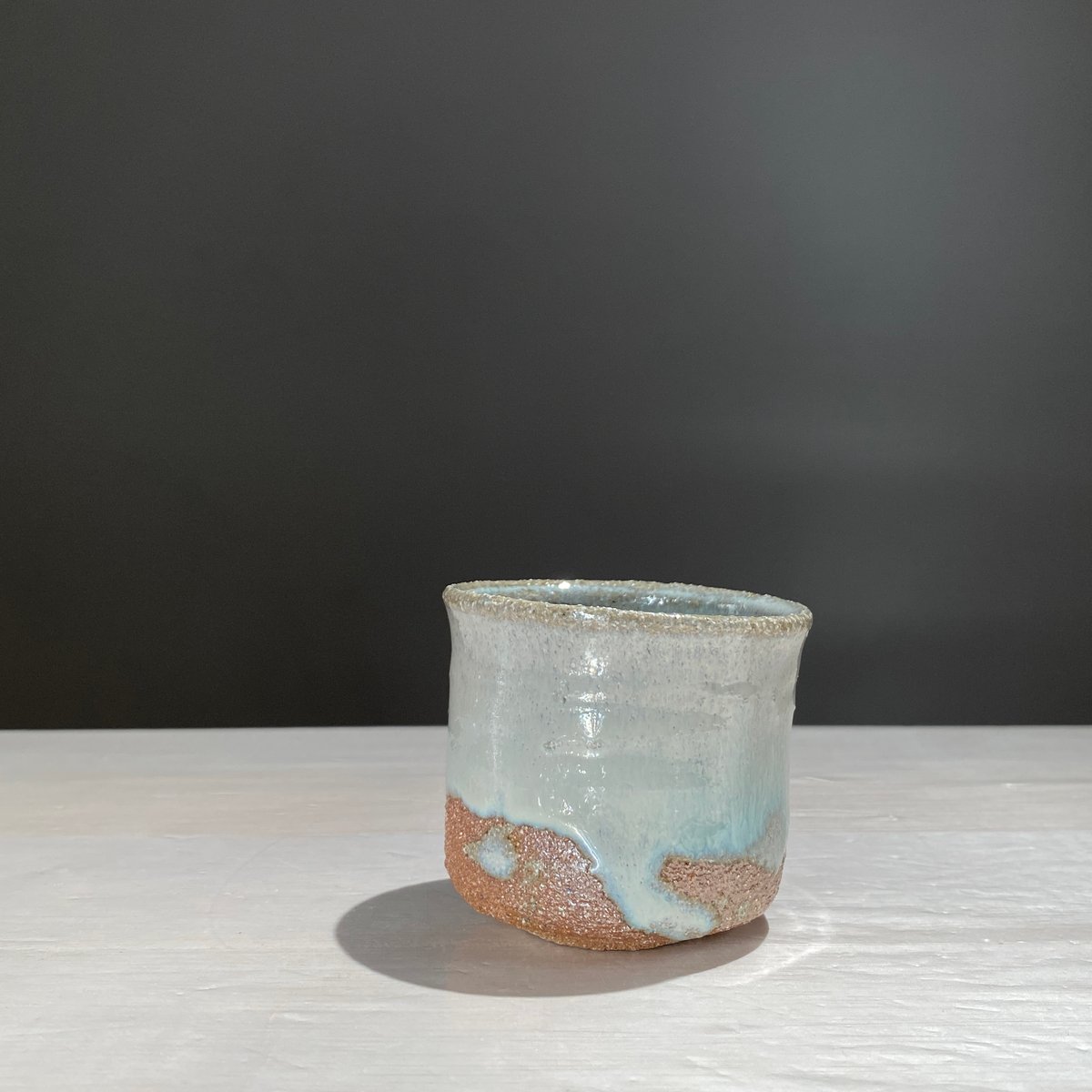 青斑唐津ぐい呑　唐津焼　ぐい呑　焼き物　陶器　酒器　陶芸 田端修】唐津焼／斑唐津ぐい呑み - 佐賀県NPO支援｜ふるさとチョイス