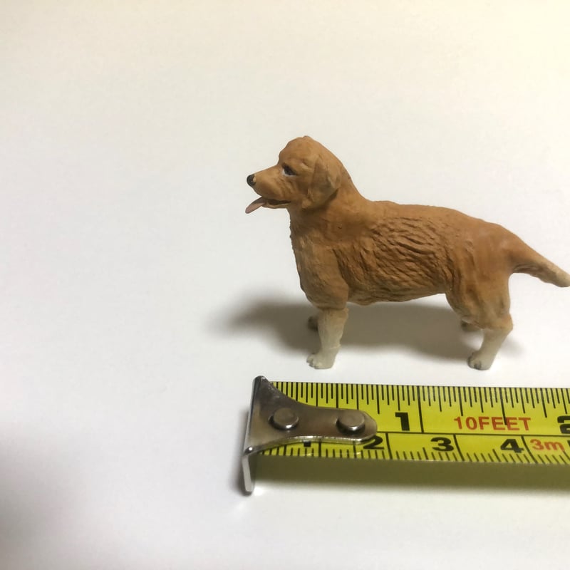 ミニチュア犬フィギュア ゴールデンレトリバー 樹脂製 犬置物 ミニチュア犬フィギュア ゴールデンレトリバー 樹脂製 犬置物