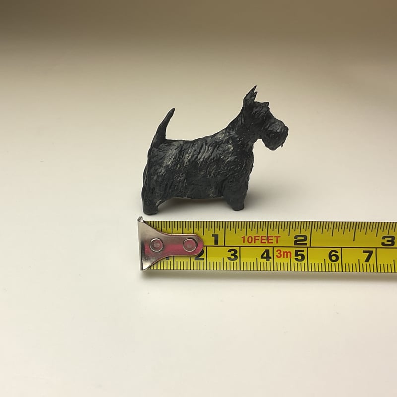ミニチュア犬フィギュア スコティッシュテリア ブリンドル 樹脂製 犬