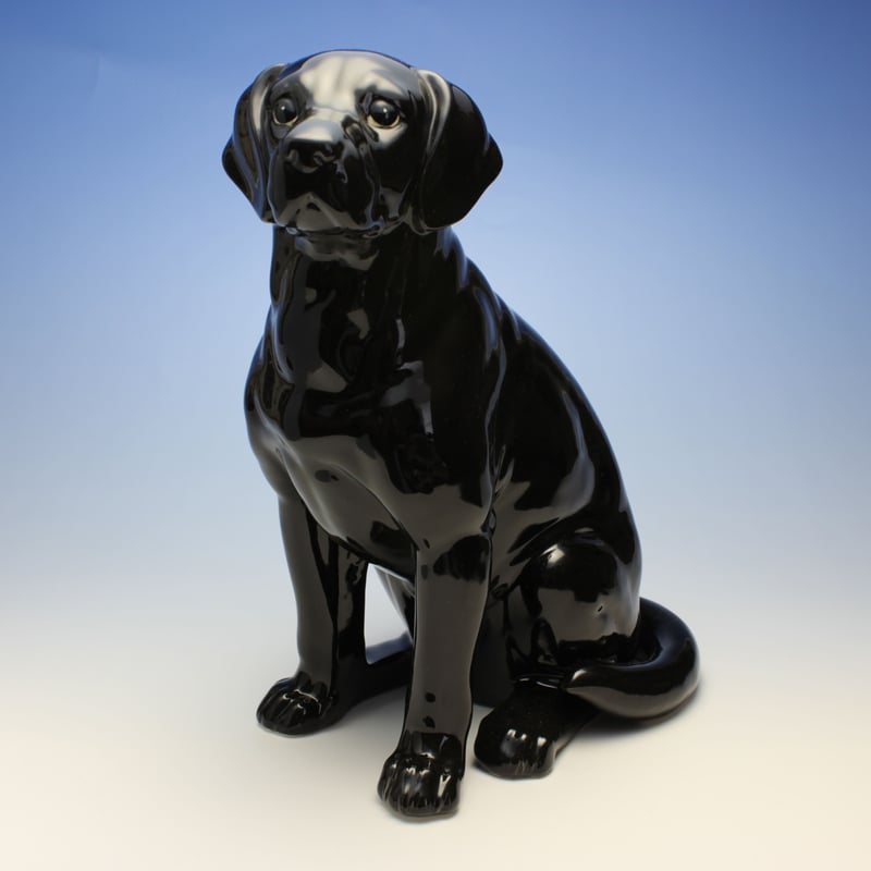 陶器犬置物 ブラック・ラブラドルレトリバー おすわり 大 | Haniibaaz