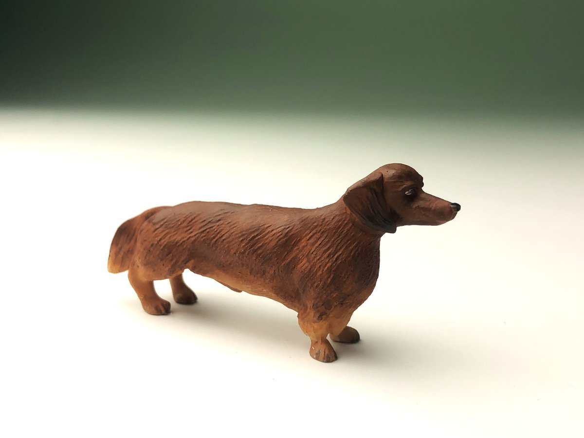 ミニチュア犬フィギュア ダックスレッド 樹脂製 犬置物 | Haniibaaz