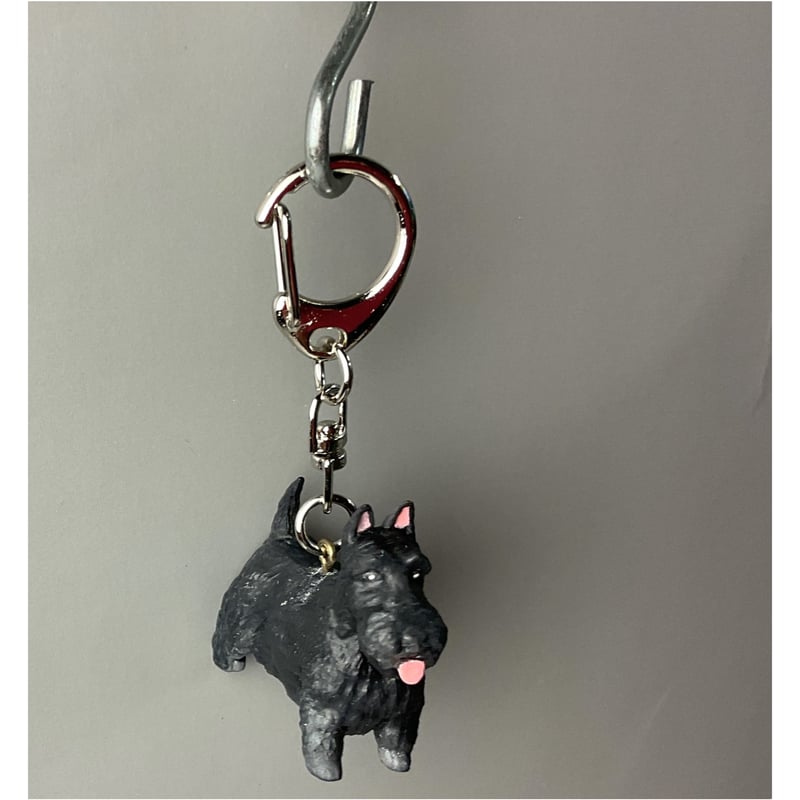 犬置物 スコティシュテリア黒 樹脂製 キーホルダー | Haniibaaz
