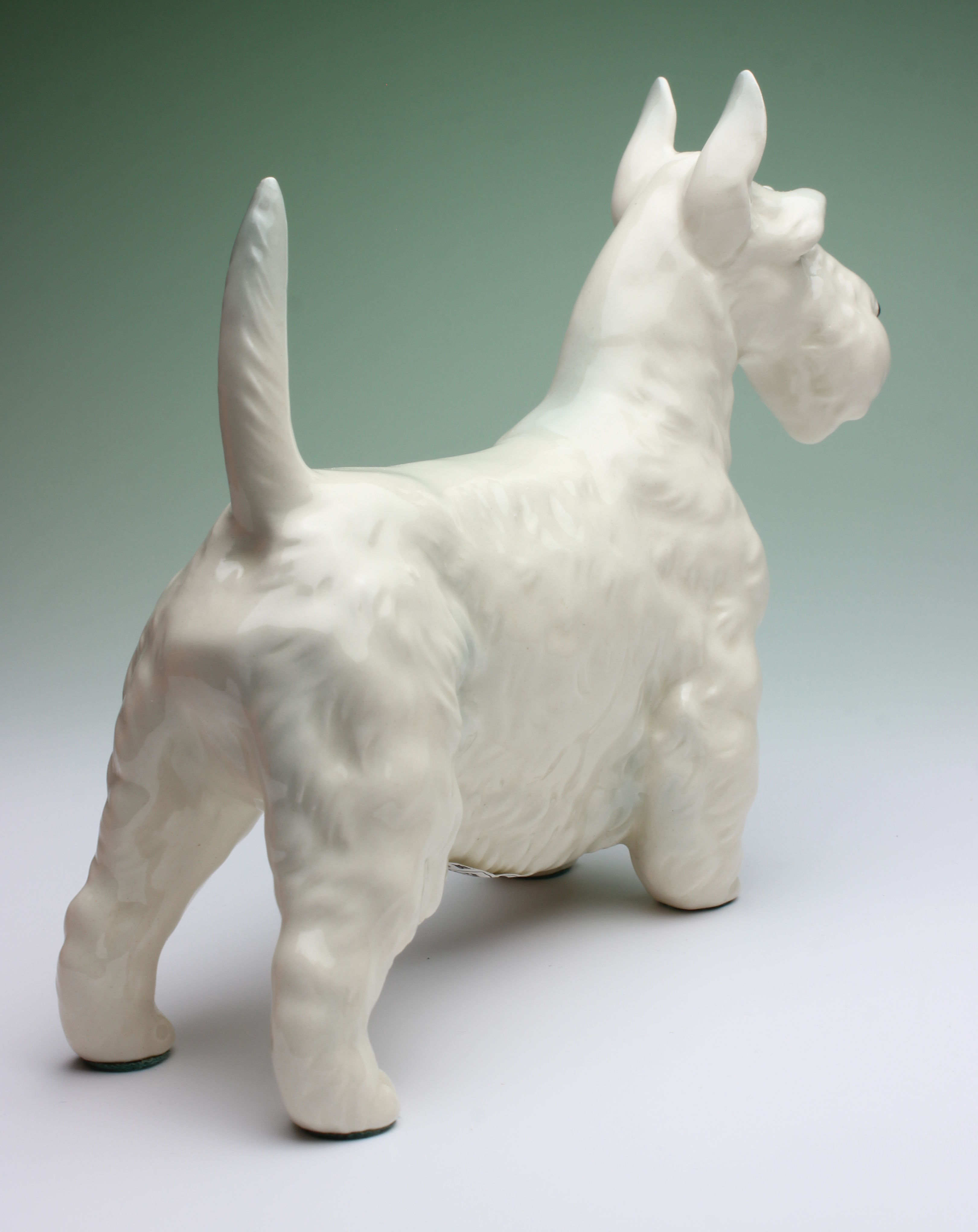 【美品】スコティッシュテリア　陶器　置物　インテリア　工芸品　美術品　A2622 陶器犬置物 スコティッシュテリア 白 小 | Haniibaaz