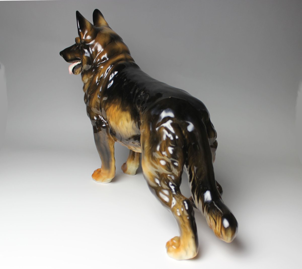 更に値下げ⤵️しました】シェパードの陶器の置物