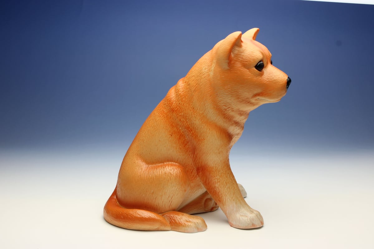 陶器犬置物 柴犬 赤柴・仔犬 座り姿 マット仕上げ 倒産品 -在庫