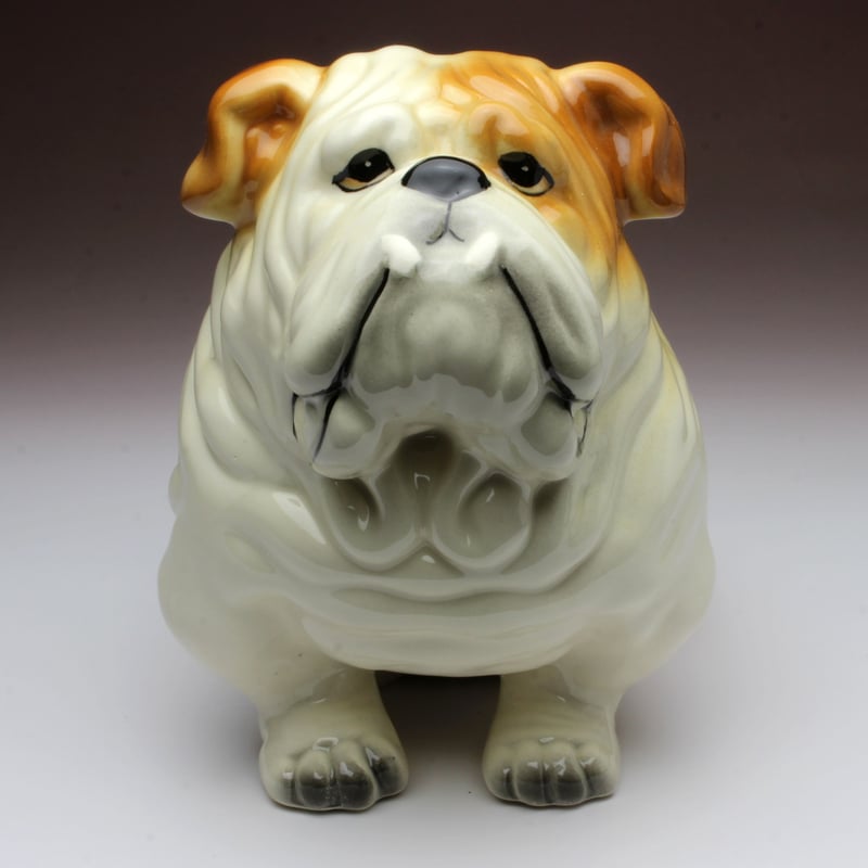 陶器犬置物 イングリッシュブルドッグ レッド&ホワイト 座り姿 | Haniibaaz