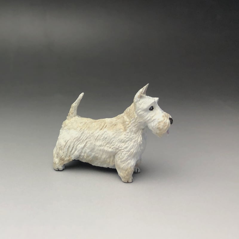 ミニチュア犬フィギュア スコティッシュテリア 白 ウィートン 樹脂製