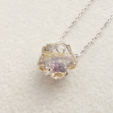 【necklace】　ルチルクォーツ　10mm　ぺたんこさくらシェイプ