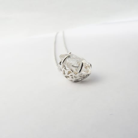 【necklace】　ルチルクォーツ 10mm ぺたんこさくらシェイプ