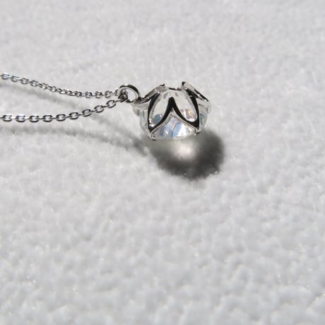 ウォーターオパール 7mm ダンデライオンカット necklace