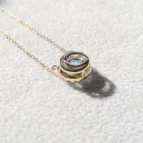 【necklace】  ブルートパーズ　6mm　スターインカット