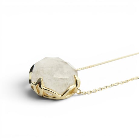 【necklace】　ホワイトガーデンクォーツ　かんなカット