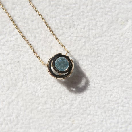 【necklace】  ブルートパーズ　6mm　スターインカット