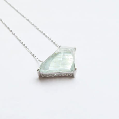 【ncklace】　インクルージョンアクアマリン
