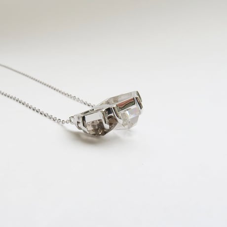 【ncklace】　スモーキークォーツ mini甲州貴石切子 + ルチルクォーツかんなカット