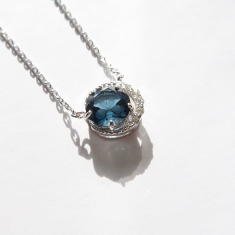 ロンドンブルートパーズ 6mm さくらインカット necklace