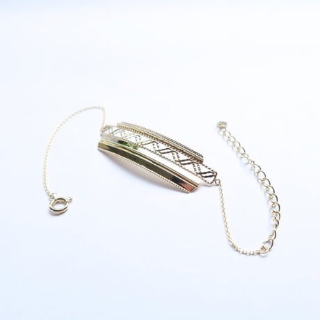 【bracelet】　Flowing lines（B-142）