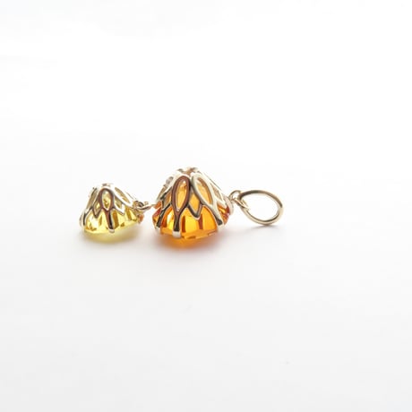 【charm】　エクストラシトリン8ｍｍ+イエローベリル6ｍｍ ダンデライオンカット　気ままにリメイク