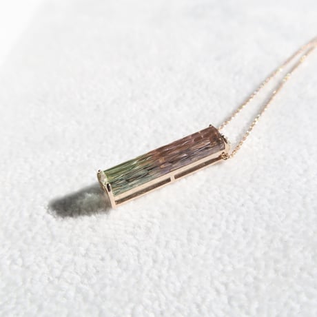 バイカラートルマリン 変則 甲州貴石切子 ネックレス