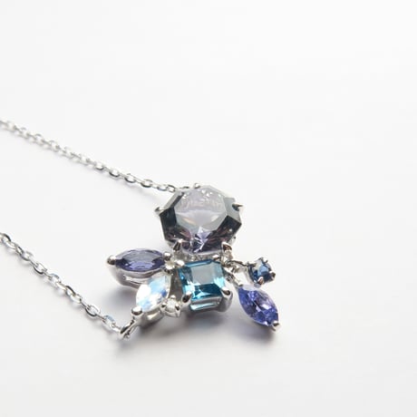 【necklace】　バイカラーゾイサイト　アトリアカット