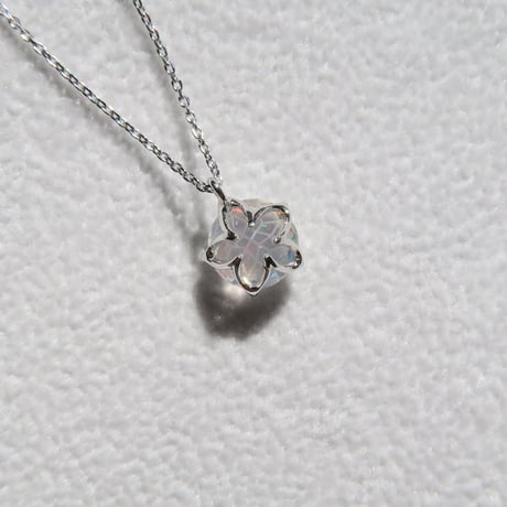 ウォーターオパール 7mm ダンデライオンカット necklace