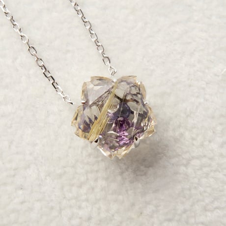 【necklace】　ルチルクォーツ　10mm　ぺたんこさくらシェイプ