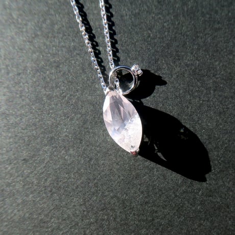 【necklace】　ローズクォーツ 12×6mm マーキス クラッシュクォーツ.