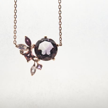 【necklace】　バイカラーアメジスト 8mm さくらインカット pink