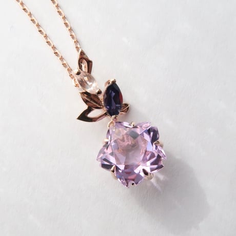 ローズアメジスト 8.5mm さくらシェイプカット necklace
