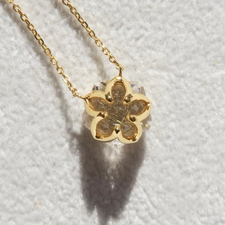 【necklace】　ルチルクォーツ　10mm　さくらシェイプ