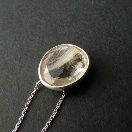 【necklace】　ルチルクォーツ　かんなカット