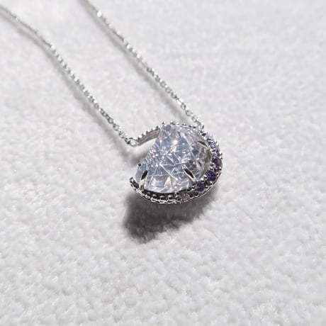 スコロライト 月型 甲州貴石切子 necklace