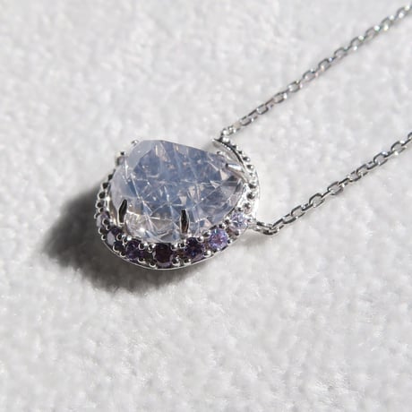 スコロライト 月型 甲州貴石切子 necklace