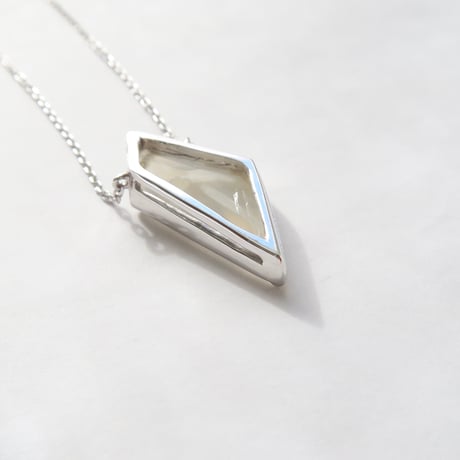 【necklace】　アラゴナイトインアゲート：シミズ貴石 かんなカット