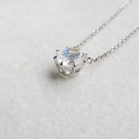 【necklace】　アンデシンラブラドライト　6mm　アトリアカット