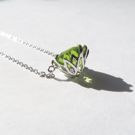ペリドット 8mm ダンデライオンカット necklace