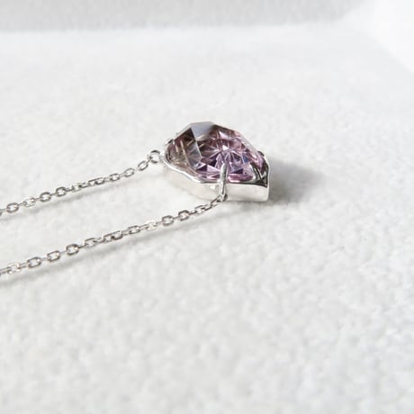 【necklace】　アメトリン　リップ型　甲州貴石切子