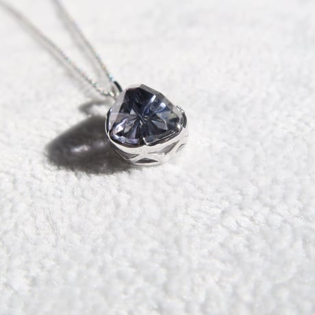 【necklace】　バイカラーゾイサイト PS 甲州貴石切子
