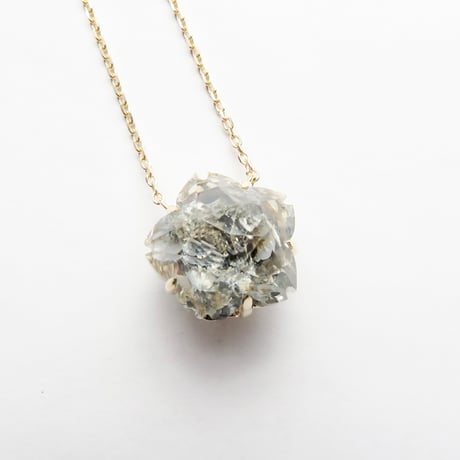 【necklace】　マイカインクォーツ 10mm 桜切子の切子なし