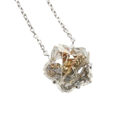 ITEM | FREESIA
