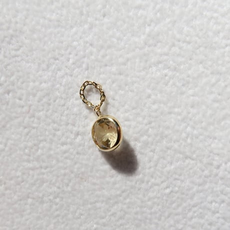 【charm】　イエロージルコン　6mm　さくらインカット