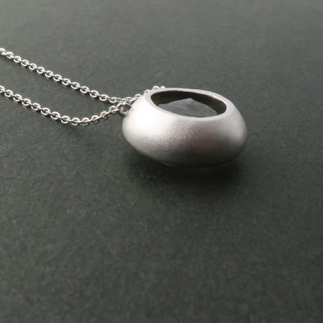【necklace】　ルチルクォーツ　かんなカット