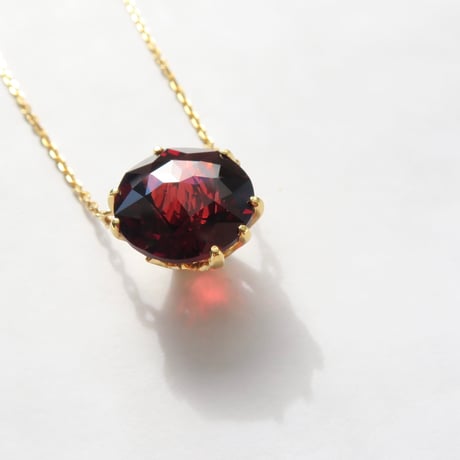 ガーネット 10mm カメリアカット　necklace