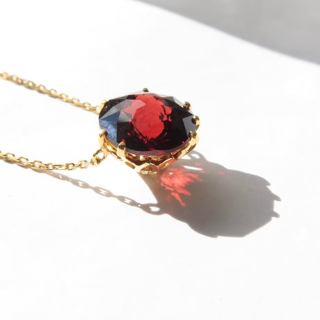 ガーネット 10mm カメリアカット　necklace