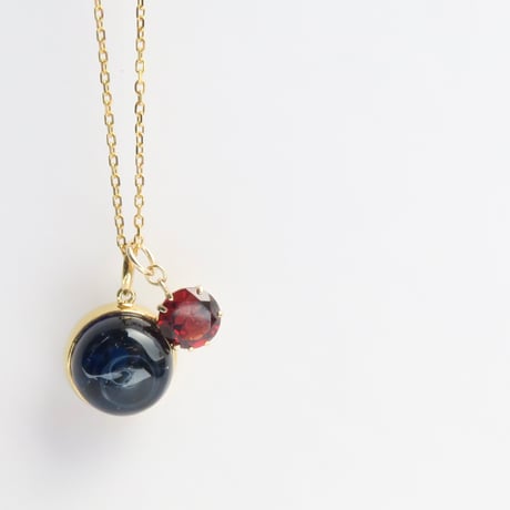 【necklace】　硝子の宝石 universe